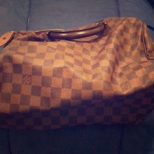 Gorgeous LV speedy
